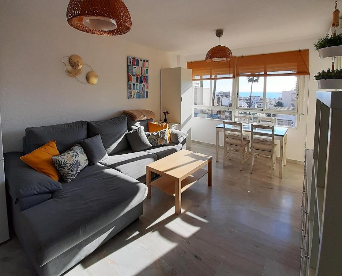 Fantastico Apartamento En La Carihuela Apartment ตอร์เรโมลิโนส ภายนอก รูปภาพ