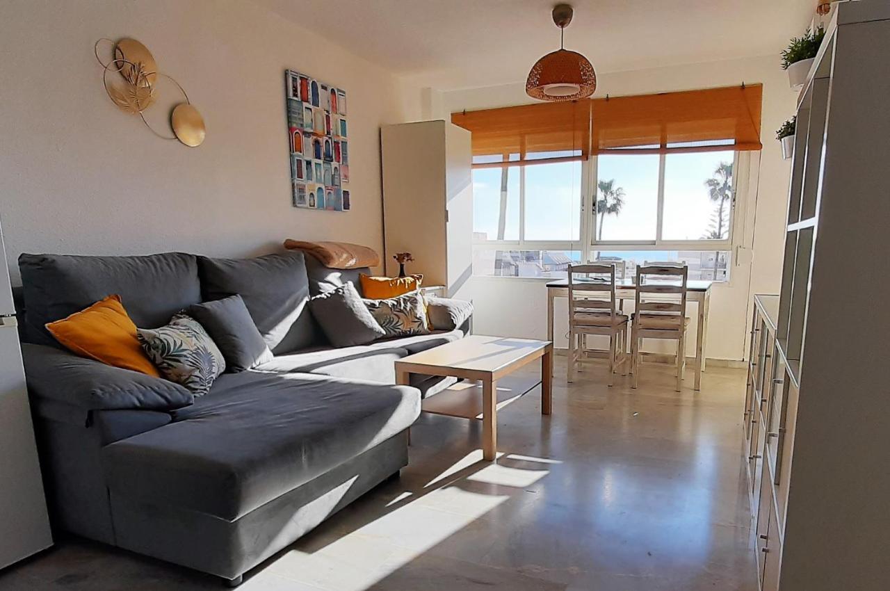 Fantastico Apartamento En La Carihuela Apartment ตอร์เรโมลิโนส ภายนอก รูปภาพ