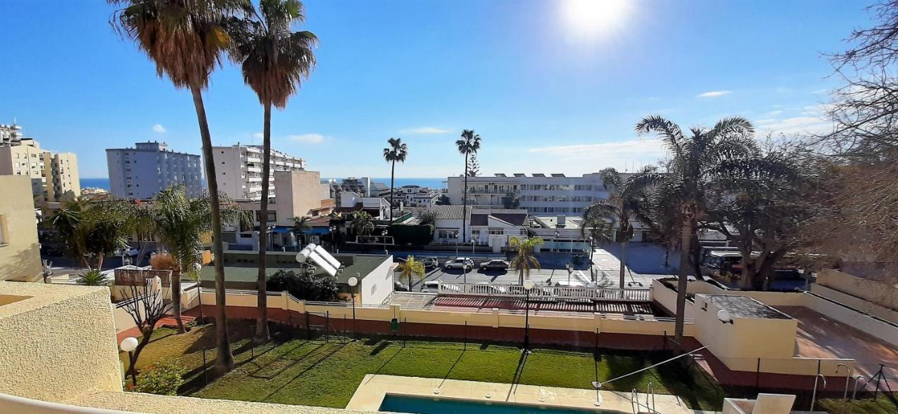 Fantastico Apartamento En La Carihuela Apartment ตอร์เรโมลิโนส ภายนอก รูปภาพ