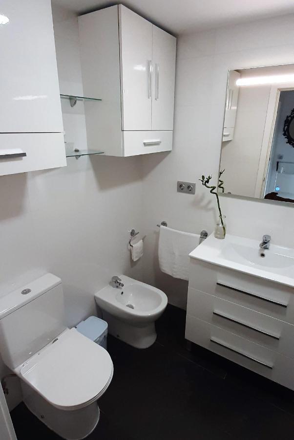 Fantastico Apartamento En La Carihuela Apartment ตอร์เรโมลิโนส ภายนอก รูปภาพ